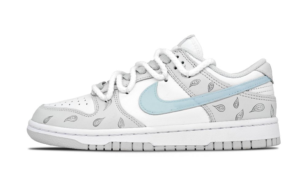 Nike Dunk Blue Paisley Slip Resistant Low Top Skateboard Shoes Women's Light Blue