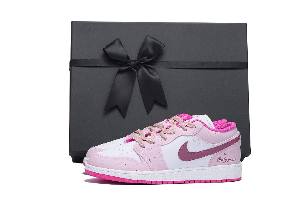 Jordan Air Jordan 1 Slip Resistant And Abrasion Resistant Coverage Low Top Vintage Basketball Shoes Unisex Pink