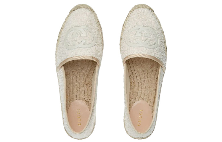 GUCCI Interlocking Flat Shoes Women's Beige купить в интернет-магазине Yoocart с быстрой доставкой по России.