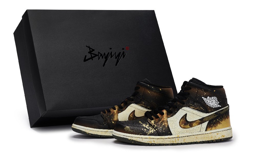 Jordan Air Jordan 1 Vintage Basketball Shoes Unisex Mid top Beige/Black/Gold