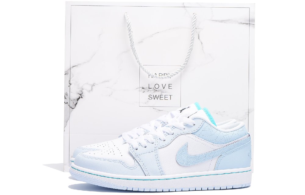Jordan Air Jordan 1 Chestnut Slip-Resistant Coverage Low-Top Vintage Basketball Shoes Women's White Blue