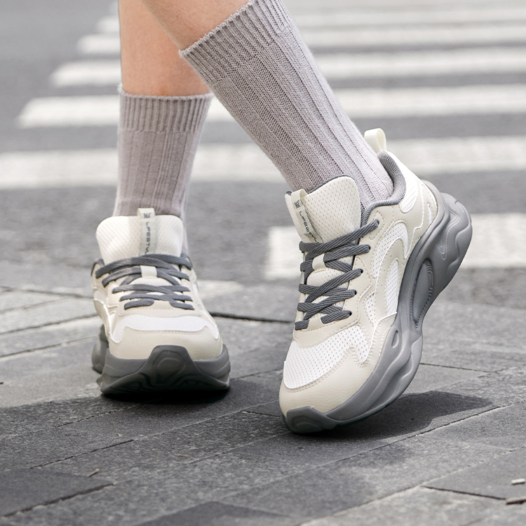 361° Sports Life Collection Casual Shoes Women's Low top Feather White, Graphite Gray купить в интернет-магазине Yoocart с быстрой доставкой по России.