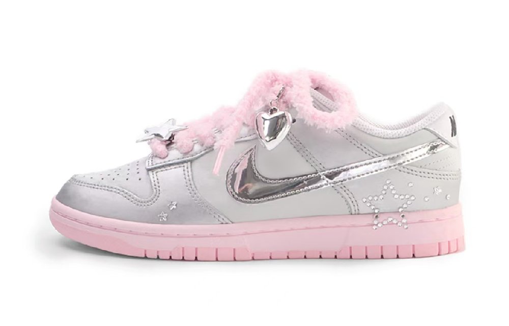 Nike Dunk Anti-Slip And Wear-Resistant Lightweight Low-Top Skateboard Shoes Women's Silver Pink
