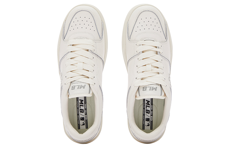 MLB New York Yankees Anti Slip Wear Resistant Low Top Skateboard Shoes Unisex Ecru