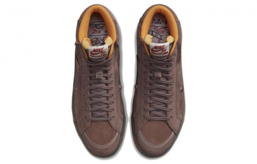 Nike Sb Zoom Blazer Mid Prm Plus Plum Eclipse Gum купить в интернет-магазине Yoocart с быстрой доставкой по России.
