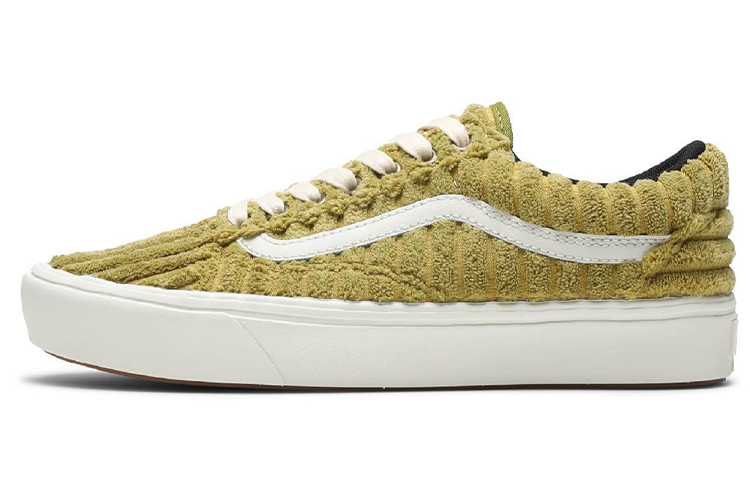 Vans ComfyCush Old Skool 'Jumbo Corduroy Guacamole'
