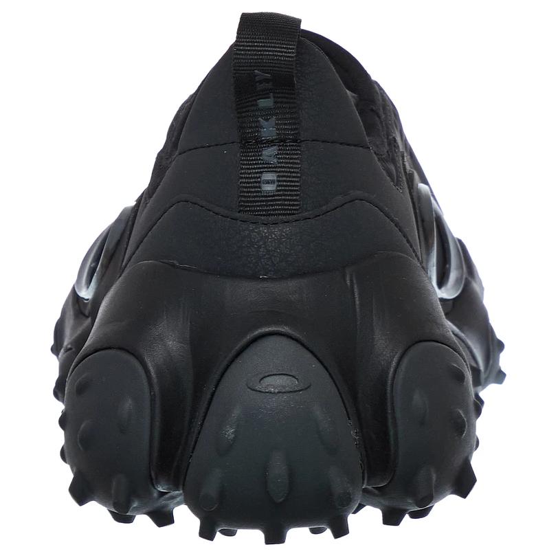Oakley Edge Icon Slip On Black купить в интернет-магазине Yoocart с быстрой доставкой по России.