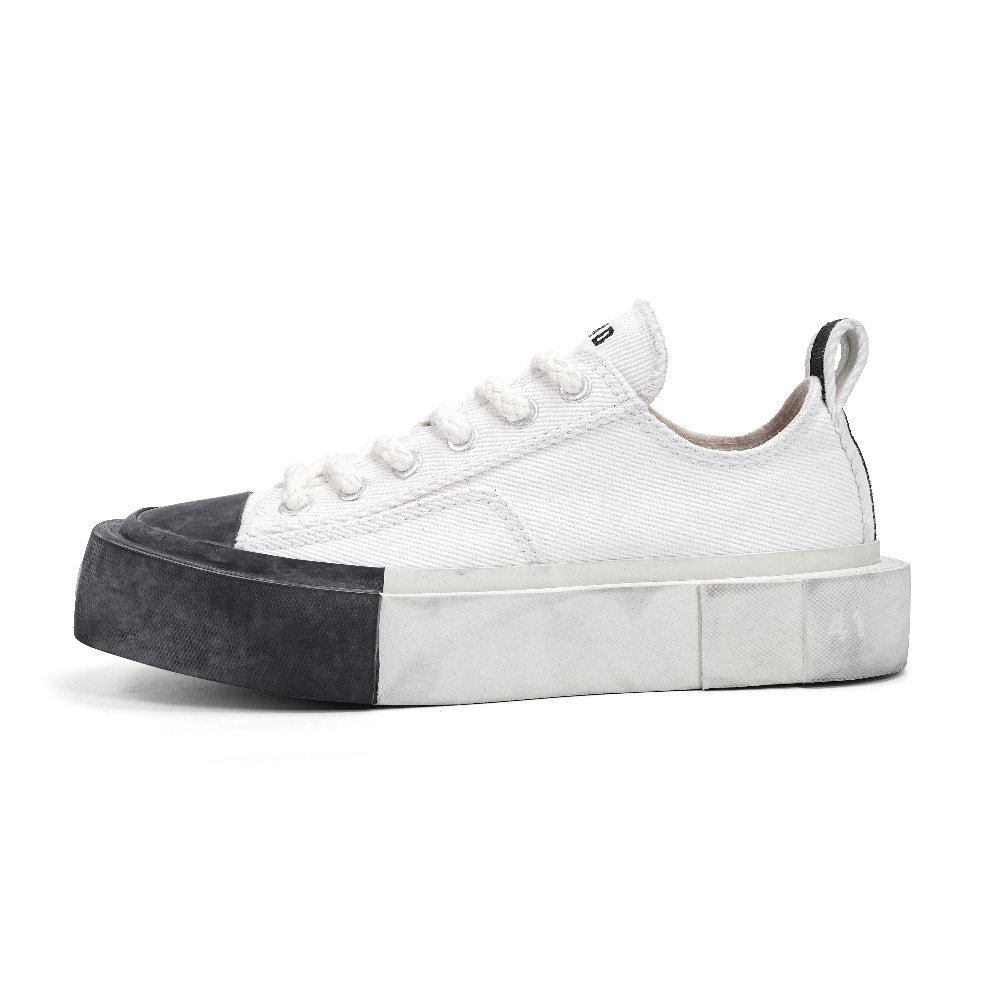 CROOKED CARD Durable Breathable Low-Top Canvas Shoes Unisex White