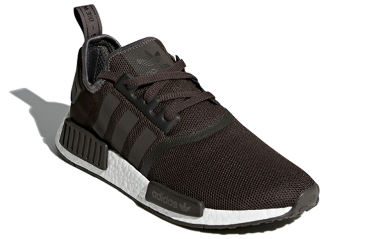 Adidas Nmd R1 Trace Grey Metallic купить в интернет-магазине Yoocart с быстрой доставкой по России.