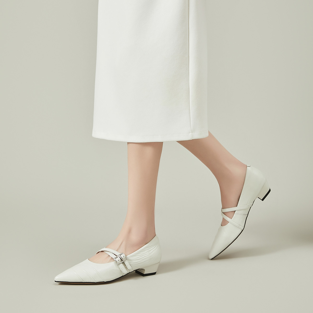 EBLAN Chunky Heel Mary Jane Shoes Women's купить в интернет-магазине Yoocart с быстрой доставкой по России.