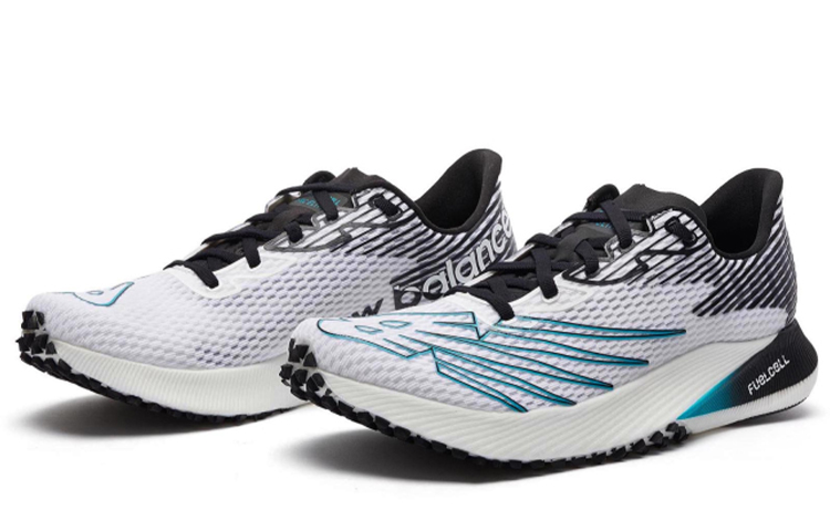New Balance FuelCell Rc Elite White Black Women's купить в интернет-магазине Yoocart с быстрой доставкой по России.