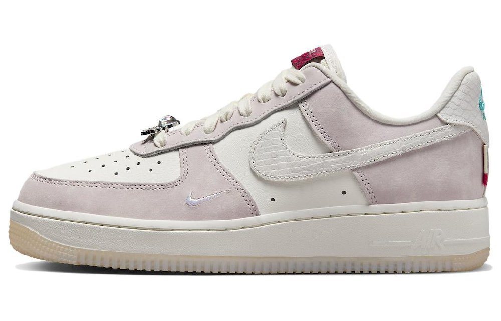 Nike Air FORCE 1 Кроссовки для скейтбординга Низкие Бежево-розовые Женские