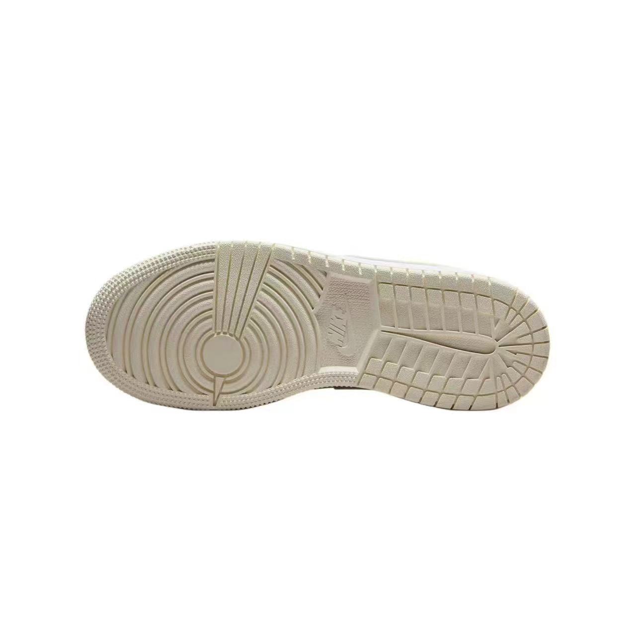 Jordan Air Jordan 1 Slip-Resistant Coverage Low-Top Vintage Basketball Shoes GS Pink White купить в интернет-магазине Yoocart с быстрой доставкой по России.