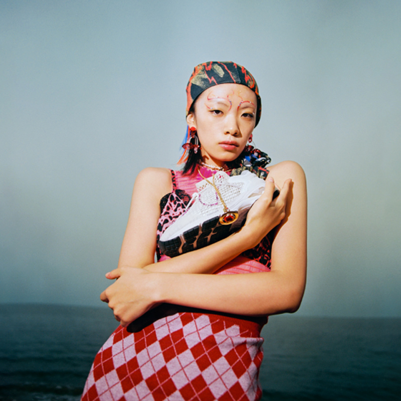 ASICS X Vivienne Westwood Gel Kayano 26 'Birch White' купить в интернет-магазине Yoocart с быстрой доставкой по России.