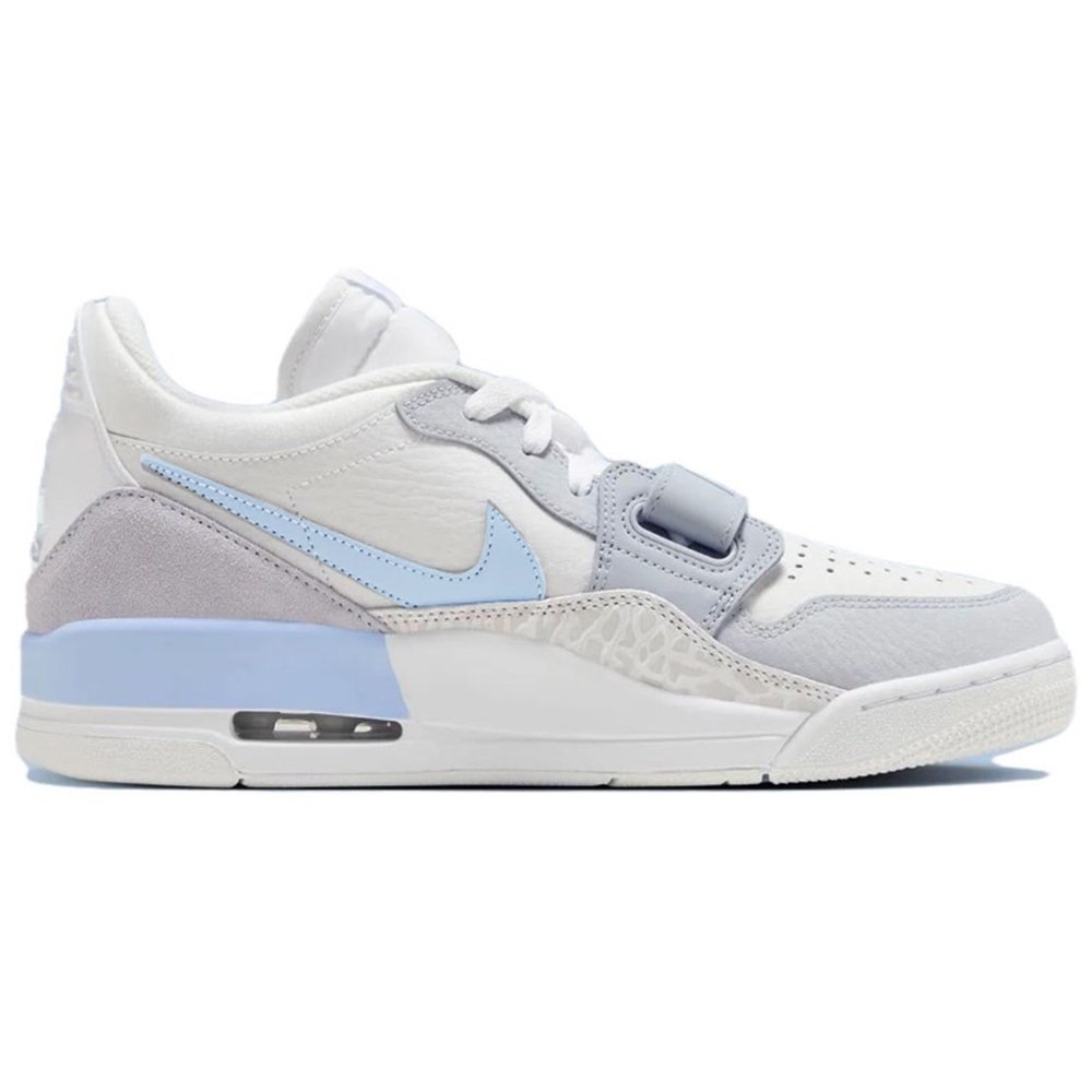 Jordan Legacy 312 Anti-Slip Wear-Resistant Low-Top Vintage Basketball Shoes Men's Sky Blue