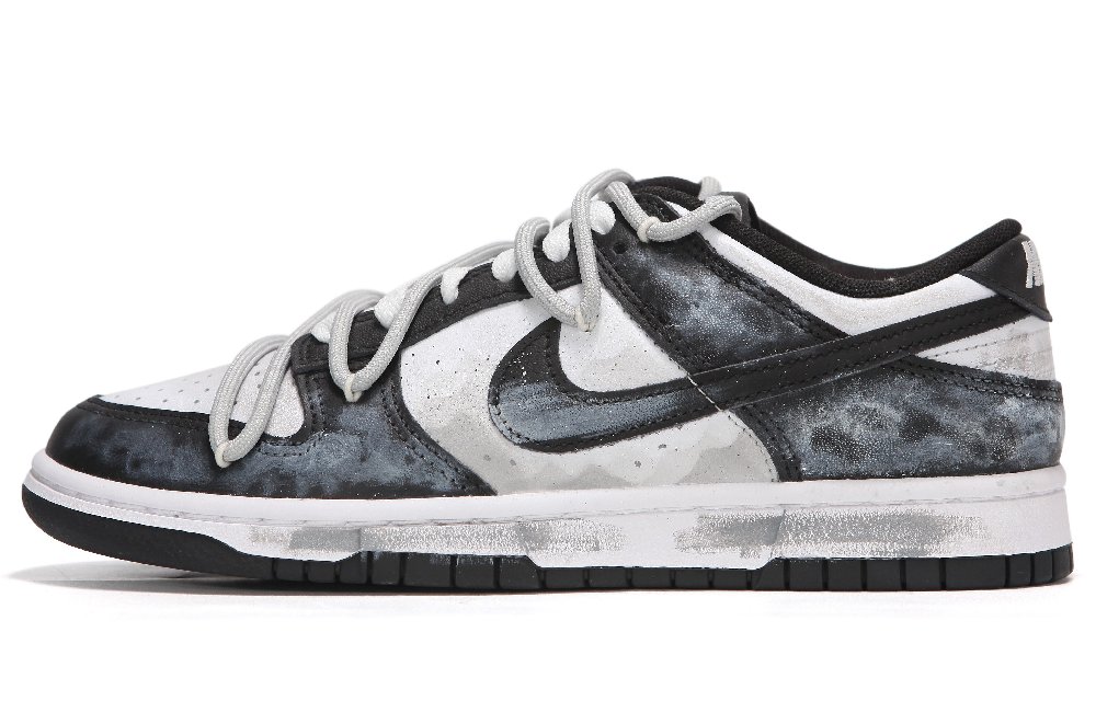 Nike Dunk Low Low-Top Skateboard Shoes Women's Black White