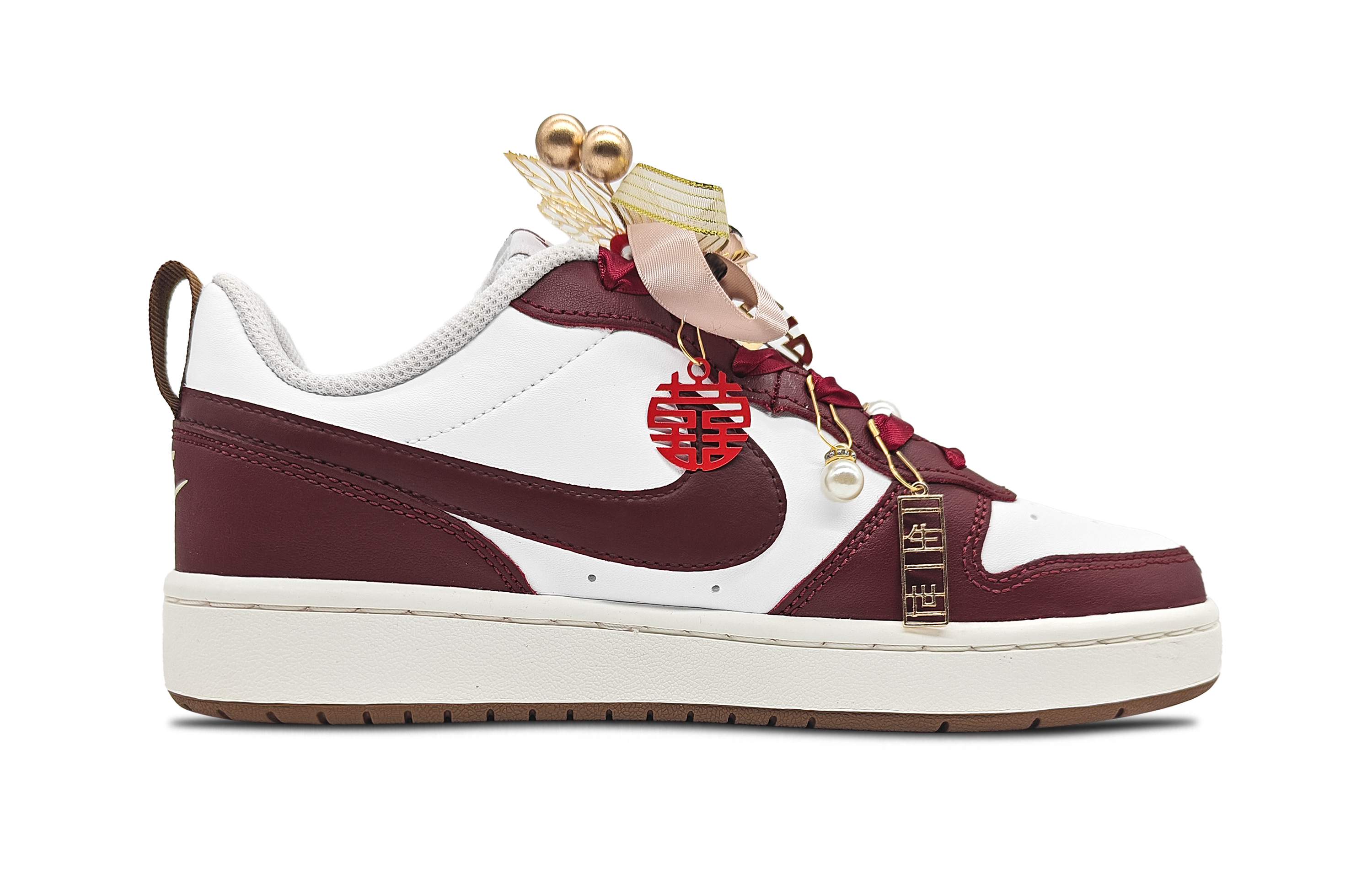 Nike Court Borough Anti Slip Wear Resistant Low Top Skateboard Shoes Women's Red White купить в интернет-магазине Yoocart с быстрой доставкой по России.