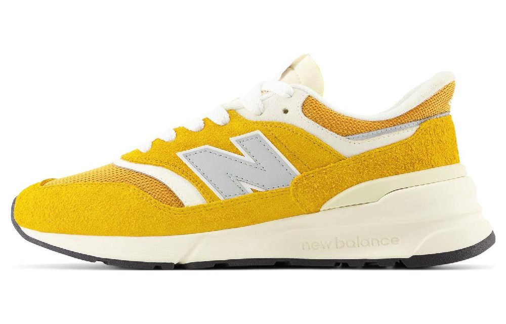 New Balance Беговые кроссовки Низкие Желтые Унисекс