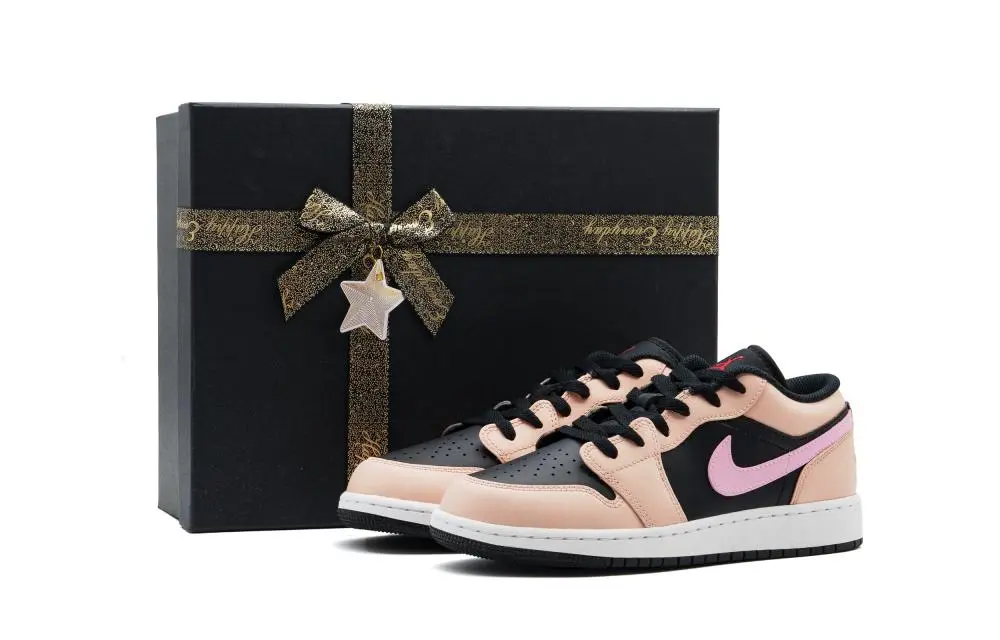 Jordan Air Jordan 1 Cushioning, Wear Resistant Low top Vintage Basketball Shoes Unisex Black Pink