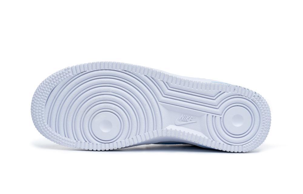 Nike Air Force 1 Air Force 1 Water-Resistant Coverage Low-Top Skateboard Shoes Women's White купить в интернет-магазине Yoocart с быстрой доставкой по России.