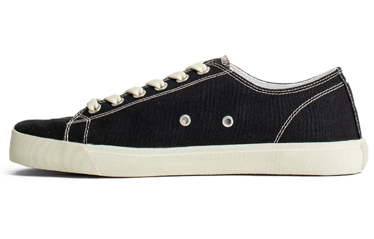 Maison Margiela Tabi Low Top Stylish Skateboarding Shoes Men's Black White