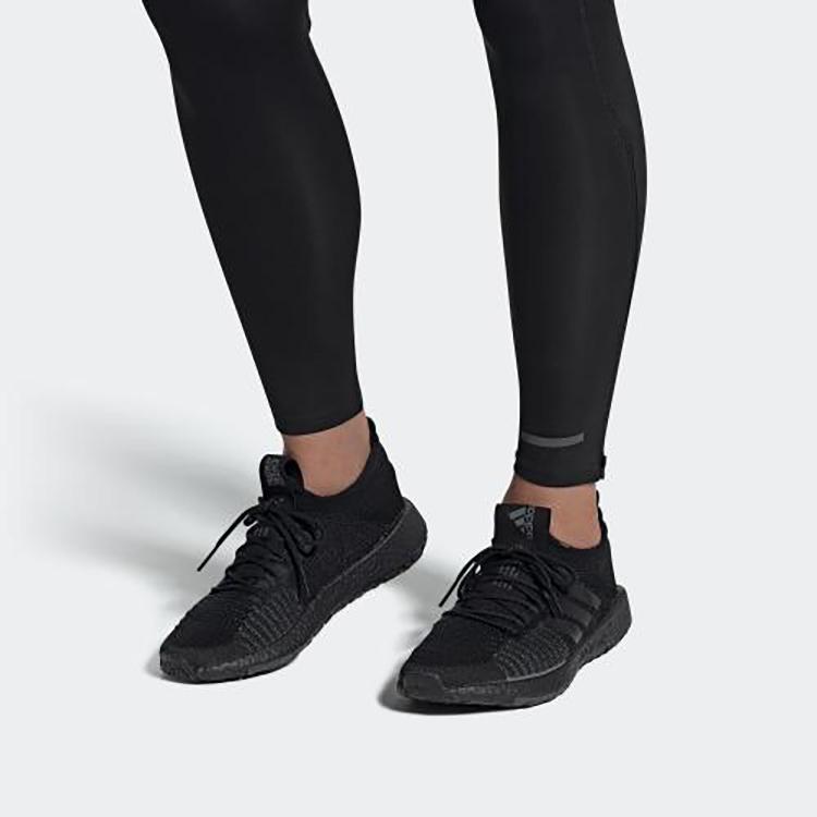 Adidas Pulseboost Hd Triple Core Black купить в интернет-магазине Yoocart с быстрой доставкой по России.