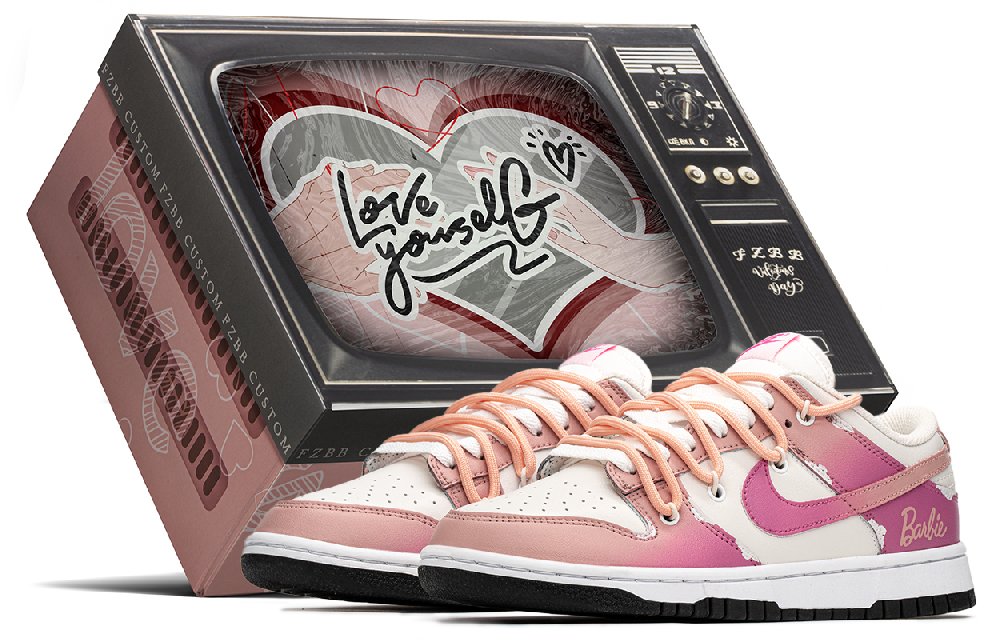 Nike Dunk Low Top Skateboard Shoes GS Pink Beige
