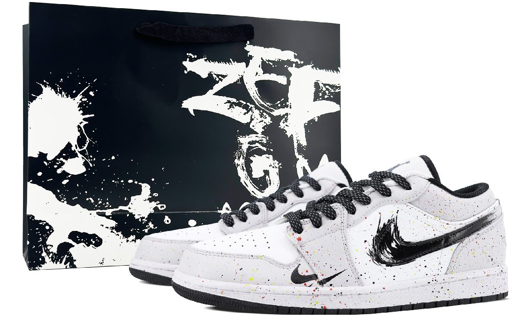 Jordan Air Jordan 1 Durable Breathable Low-Top Vintage Basketball Shoes Men's Black White Gray