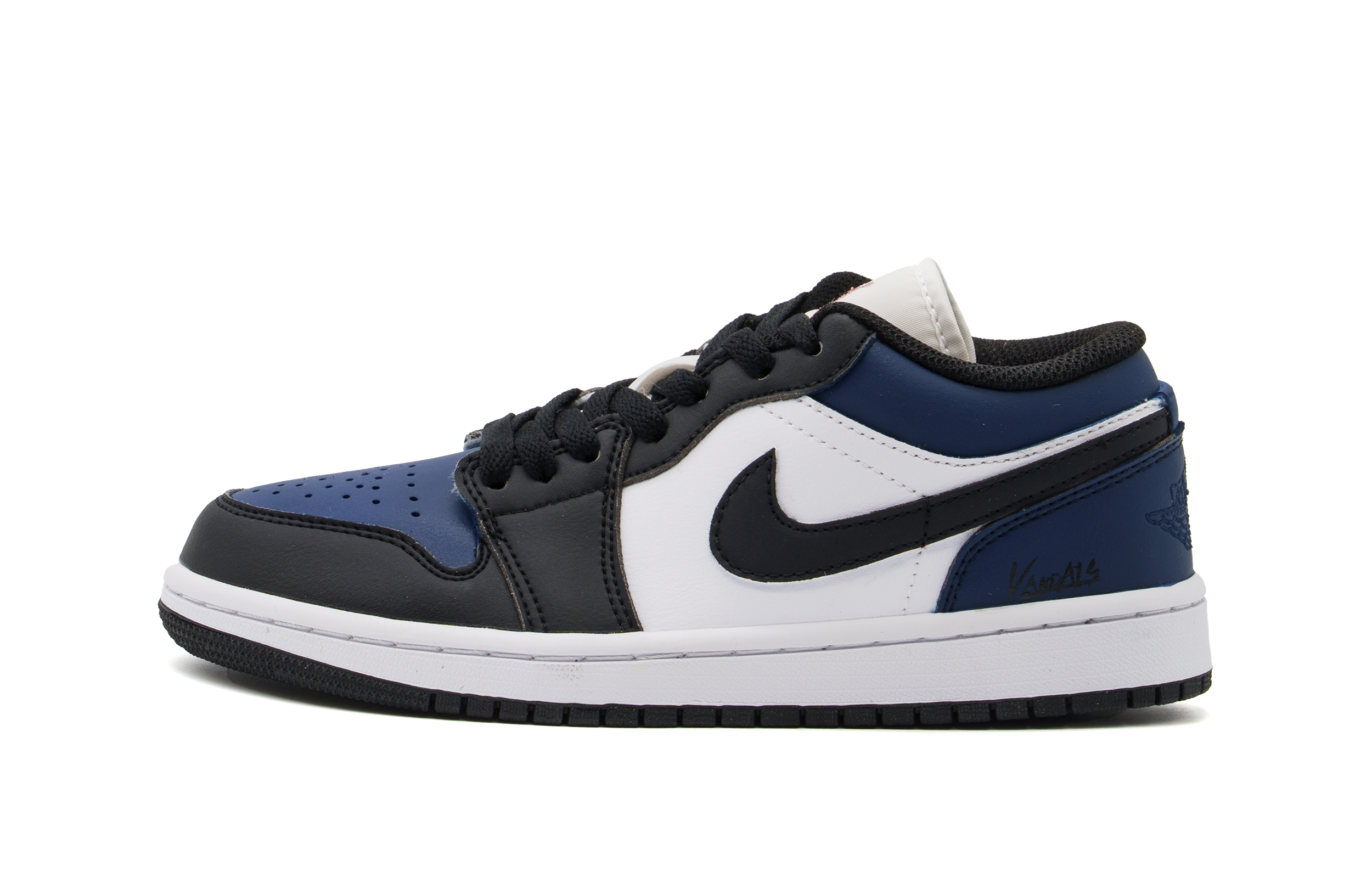 Jordan Air Jordan 1 Abrasion Resistant Low top Skateboard Shoes Unisex Blue Black
