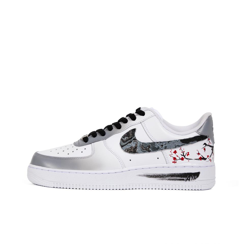 Nike Air Force 1 Anti-Slip Wear-Resistant Low-Top Skateboard Shoes Women's Gray White