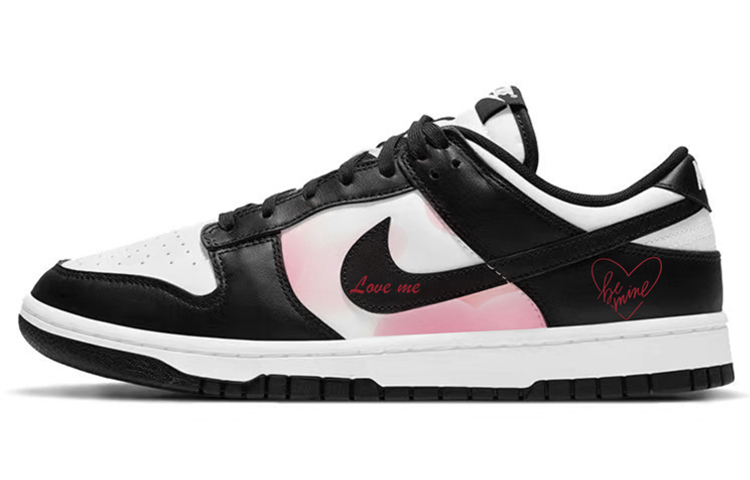 Nike Dunk Anti-Slip Wear-Resistant Low-Top Skateboard Shoes Women's Black White