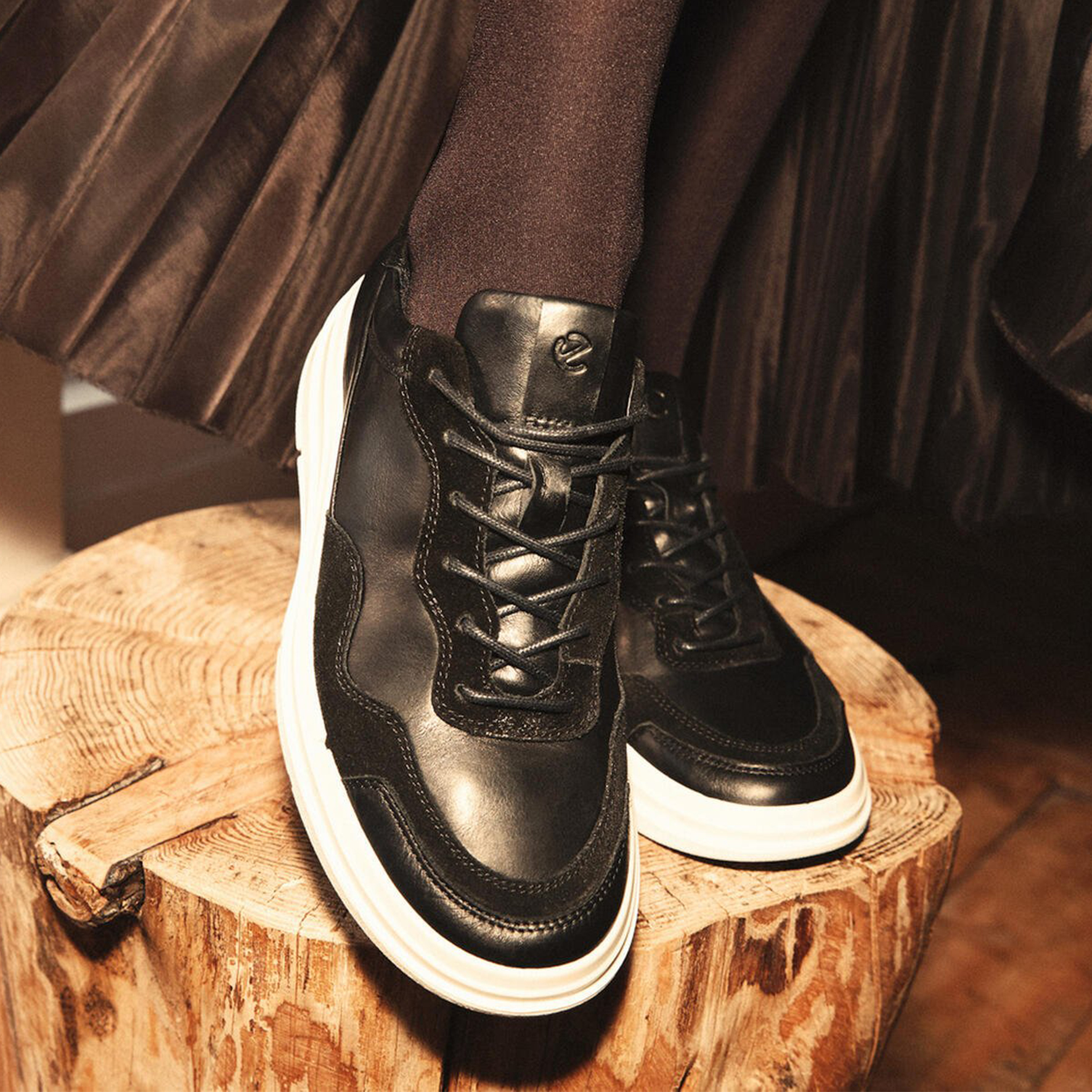 Ecco Soft X Skateboard Shoes Women's Black купить в интернет-магазине Yoocart с быстрой доставкой по России.