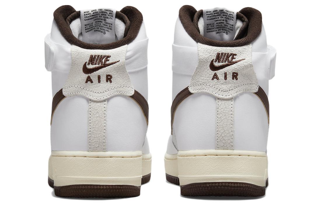 Nike Air Force 1 High '07 Vintage White Light Chocolate купить в интернет-магазине Yoocart с быстрой доставкой по России.