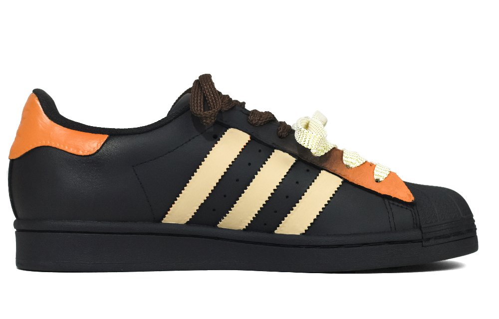 Adidas Originals Superstar Skateboard Shoes Unisex Low-Top Black/Gold