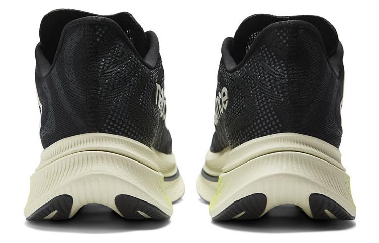 New Balance FuelCell Black купить в интернет-магазине Yoocart с быстрой доставкой по России.