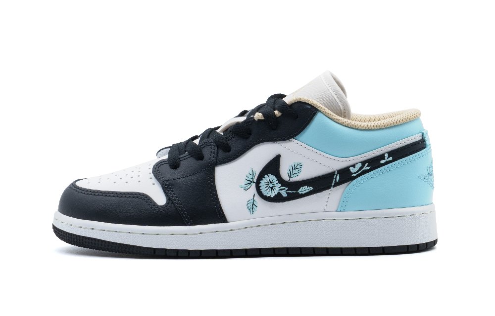 Jordan Air Jordan 1 Abrasion Resistant Low Top Vintage Basketball Shoes Unisex Black White Blue