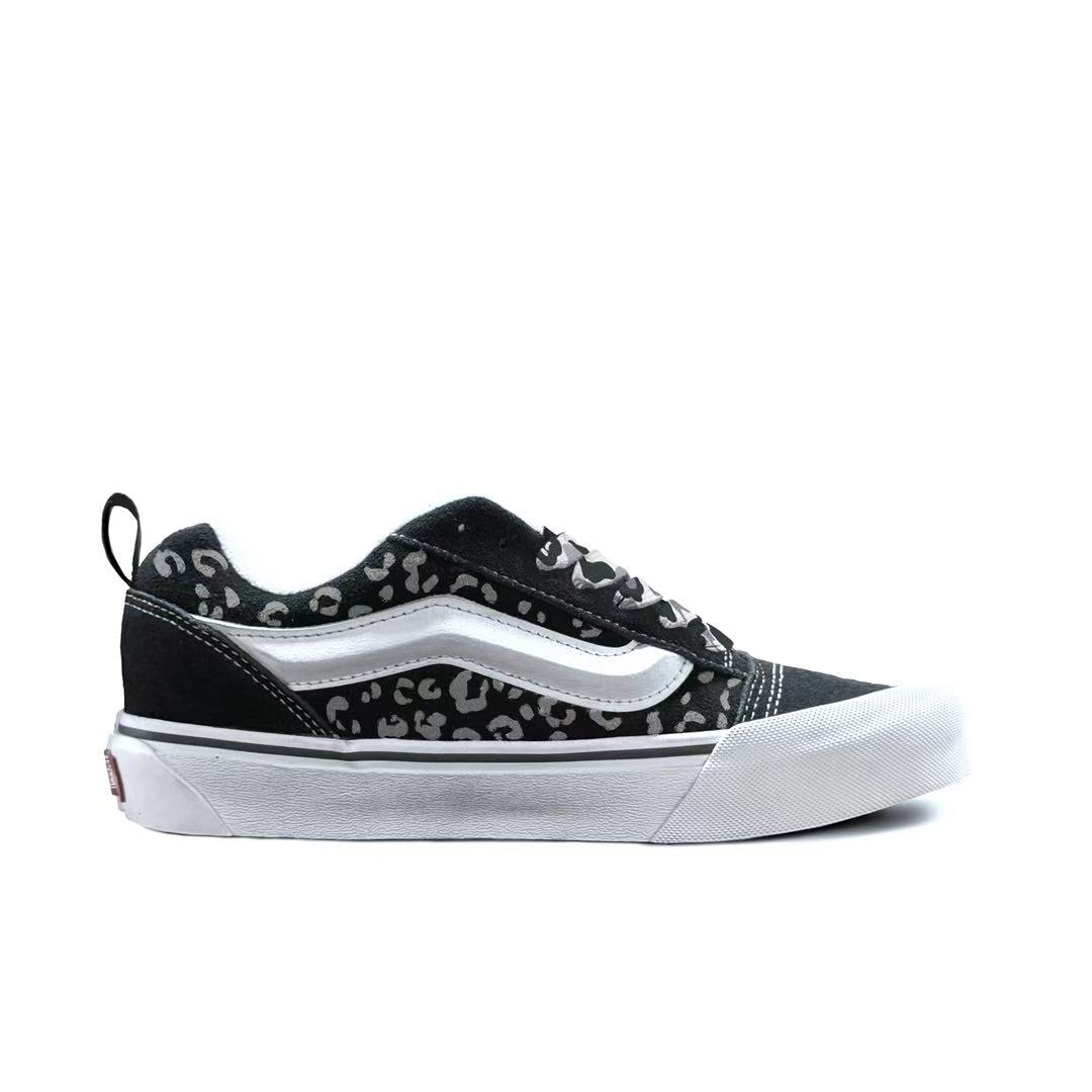 Vans Knu Skool Abrasion Resistant Low top Skateboard Shoes Unisex