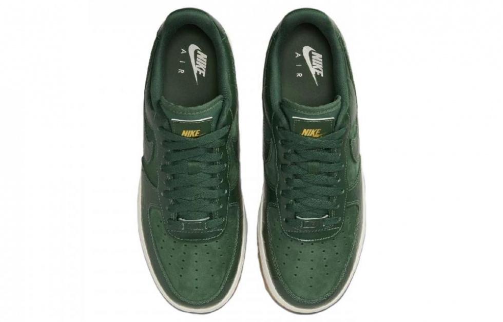 Nike Air Force 1 07 Gorge Green Women's купить в интернет-магазине Yoocart с быстрой доставкой по России.