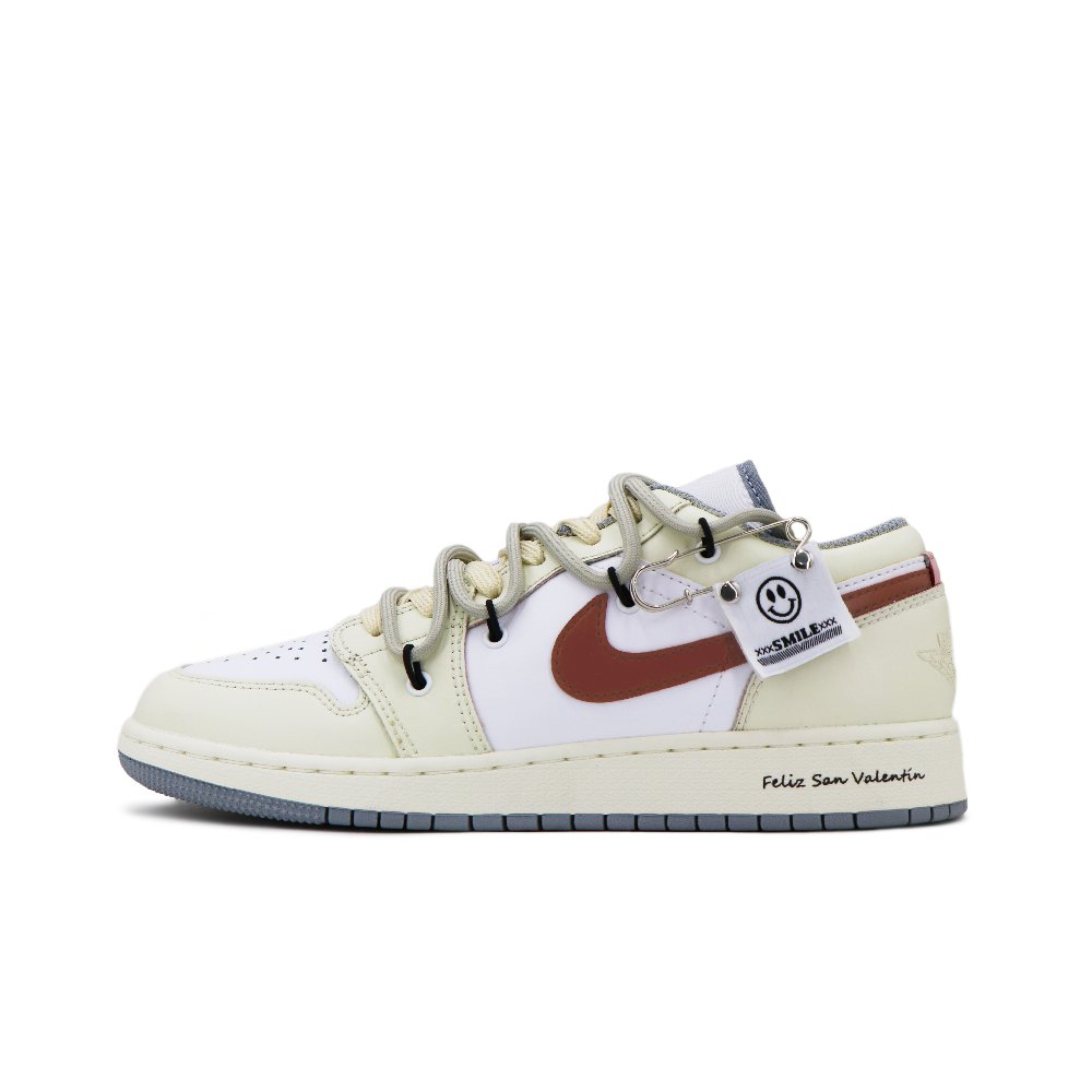 Jordan Air Jordan 1 Anti Slip Wear Resistant Low Top Vintage Basketball Shoes GS Beige Gray
