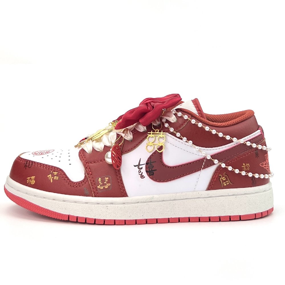 Jordan Air Jordan 1 Wedding Shoes , Cushioning, Wear Resistant Low top Vintage Basketball Shoes Unisex Red White