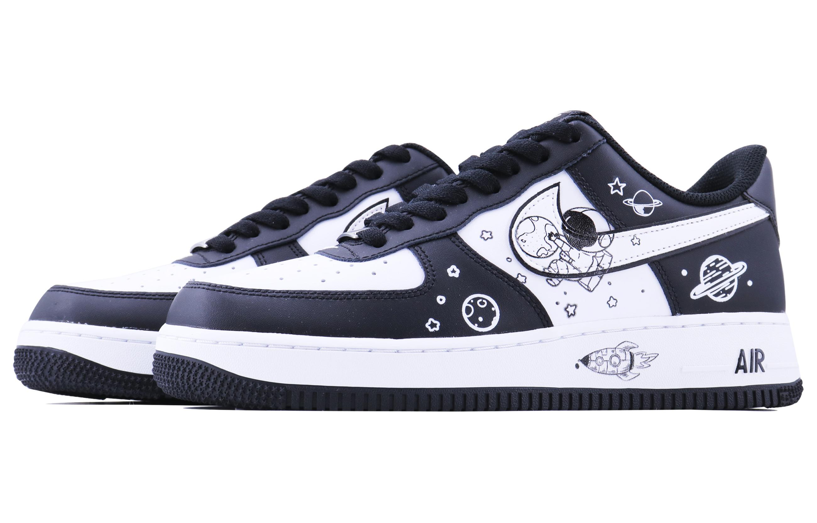 Nike Air Force 1 Low Astronaut SDS Aerospace Low-Top Skateboard Shoes Unisex Black White купить в интернет-магазине Yoocart с быстрой доставкой по России.