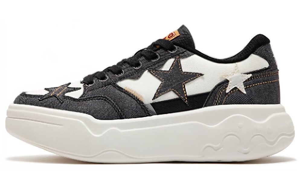 361° Wear resistant And Lightweight Low Top Skateboard Shoes Women's Black White