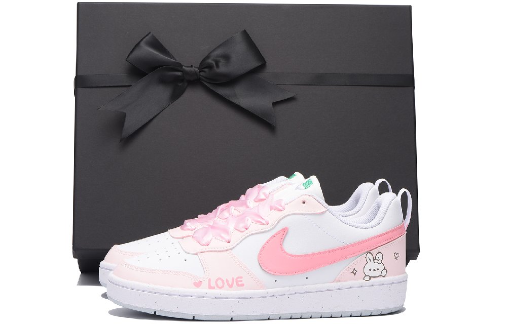 Nike Court Borough Low Chestnut Slip-Resistant Coverage Low-Top Skateboard Shoes GS White Pink