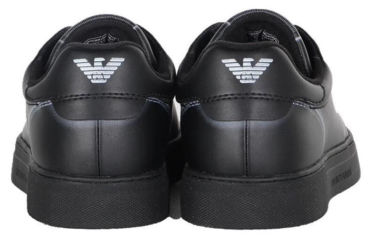 EMPORIO ARMANI Low-Top Skateboard Shoes Men's Black купить в интернет-магазине Yoocart с быстрой доставкой по России.