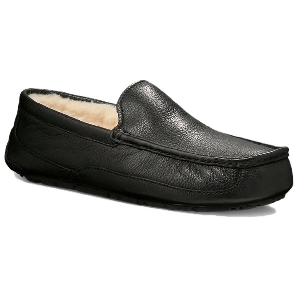 UGG Ascot 'Black'