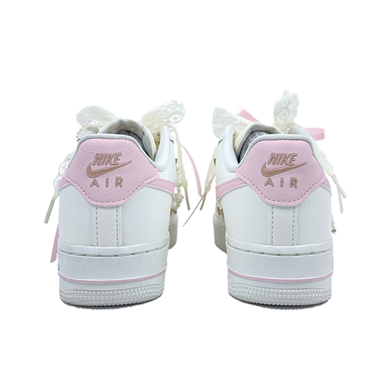 Nike Air Force 1 Anti-Slip Wear-Resistant Low-Top Skateboard Shoes Women's White купить в интернет-магазине Yoocart с быстрой доставкой по России.