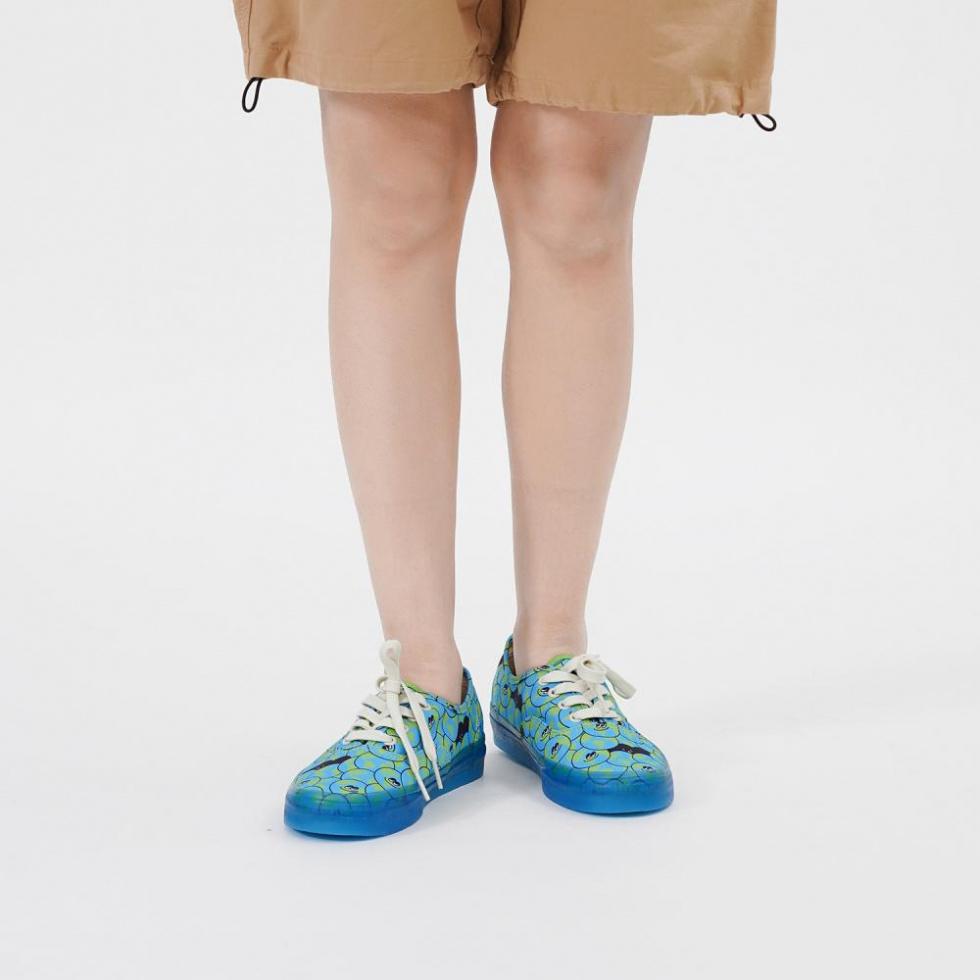 Authentic Tyakasha x Authentic Vans 'OTW Gallery - Blue' купить в интернет-магазине Yoocart с быстрой доставкой по России.