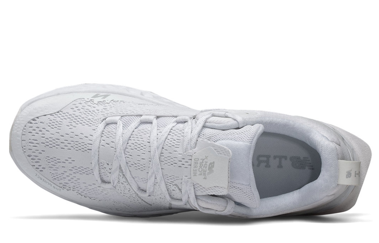 New Balance Fresh Foam White купить в интернет-магазине Yoocart с быстрой доставкой по России.