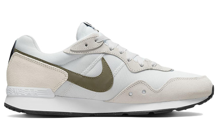 Nike Venture Runner 'White Medium Olive' купить в интернет-магазине Yoocart с быстрой доставкой по России.