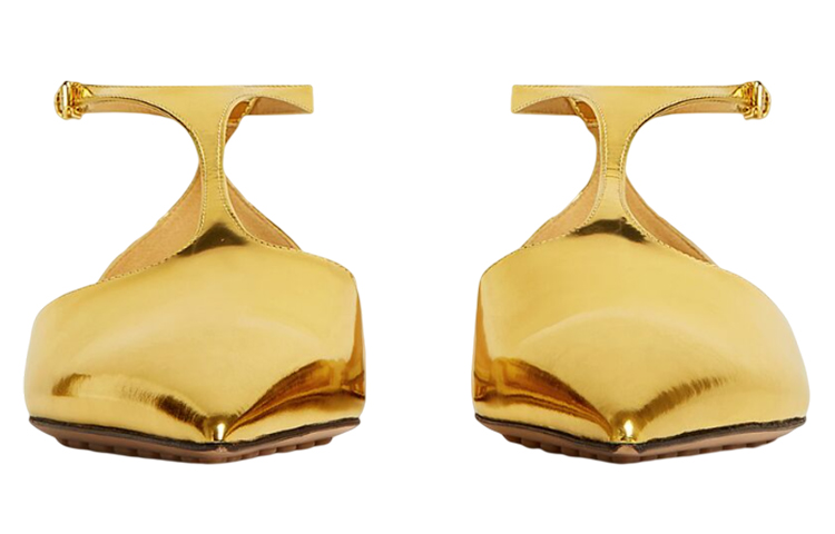 Bottega Veneta Flat Shoes Women's Gold купить в интернет-магазине Yoocart с быстрой доставкой по России.